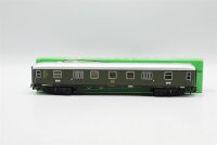 Märklin H0 4026 Reisezugwagen (Pw4ym, dunkelgrüner Wagenkasten) Pw4ymg / Pw4ym der DB