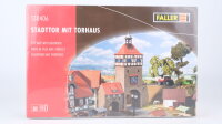 Faller H0 130406 Stadttor mit Torhaus