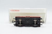 Fleischmann H0 5200 Offener Güterwagen (graue Plane) 21 80 326 3 777-7 DB