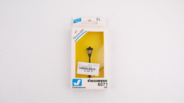 Viessmann H0 6071 Parklaterne schwarz mit klarem Schirm, LED warmweiß