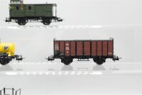 Trix H0 Konvolut Kesselwagen mit BrHs, Hochbordwagen, Gedeckter Güterwagen, DR/u.a.