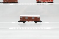 Minitrix N Bierwagen (Kronenbourg, SNCF), Gedeckte Güterwagen (DB)