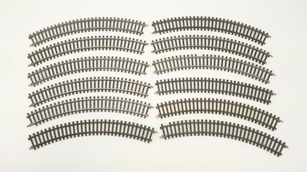 Märklin H0 2210 Gebogenes Gleis. Länge 1/1 = 45° 12 Stück (Farbreste)