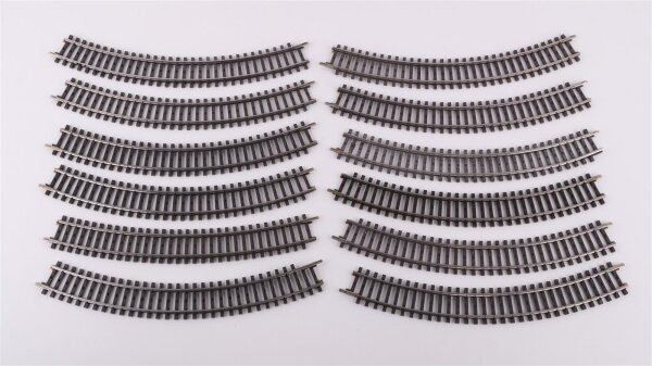 Märklin H0 2210 Gebogenes Gleis. Länge 1/1 = 45° 12 Stück (kleine Abbrüche)