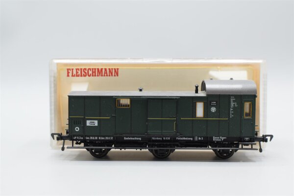 Fleischmann H0 5095 Gepäckwagen (DRG-Adler weiß auf dunkelgrün) 15 038 Nürnberg DRG