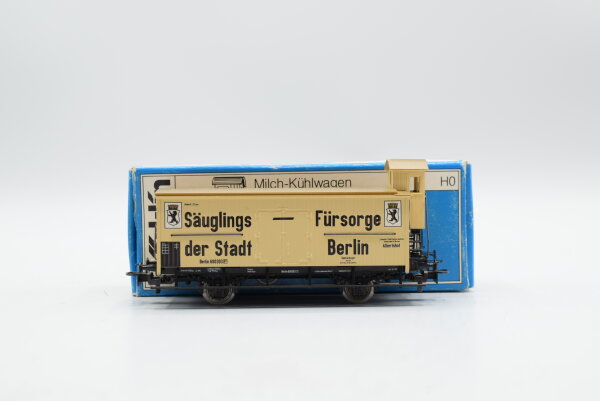 Märklin H0 4781 Kühlwagen (Säuglings-Fürsorge der Stadt Berlin) mit Bremserhaus Gk10 der KPEV