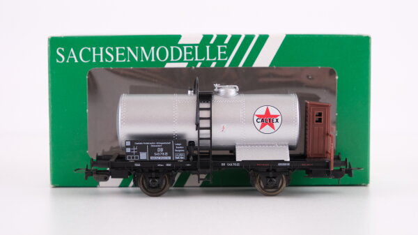 Sachsenmodelle H0 16040 Kesselwagen mit Bremserhaus (Caltex) DB