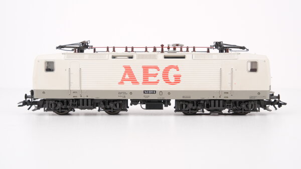 Märklin H0 3441 Elektrische Lokomotive BR 143 der DR (DDR) Wechselstrom Delta Digital