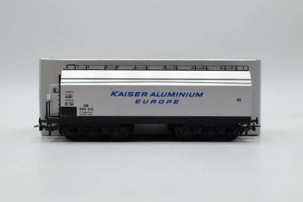 Kleinbahn H0 360 Großraumgüterwagen (Tonerdetransport Kaiser Aluminium, 585 215) DB