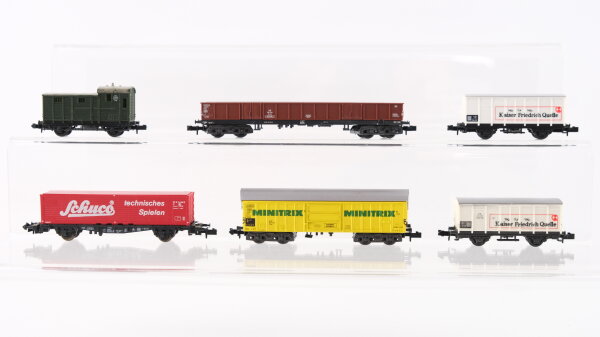 Minitrix N Konvolut Packwagen/ ged. Güterwagen/ Containertragwagen/ Hochbordwagen/ Schwenkdachwagen DB