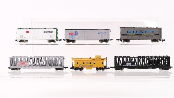 Minitrix/Lima/Bachmann/u.a. N Konvolut amerikanische ged. Güterwagen/ Kühlwagen/ Güterzugbegleitwagen/ u.a. SHPX/MCPX/MRX/CO/u.a.