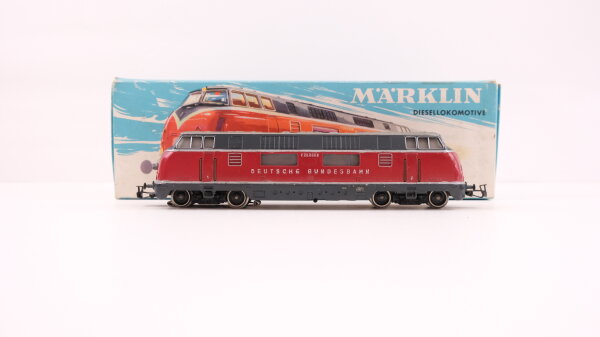 Märklin H0 3021 Diesellokomotive BR V 200 / 220 der DB Wechselstrom Analog (Licht Defekt)