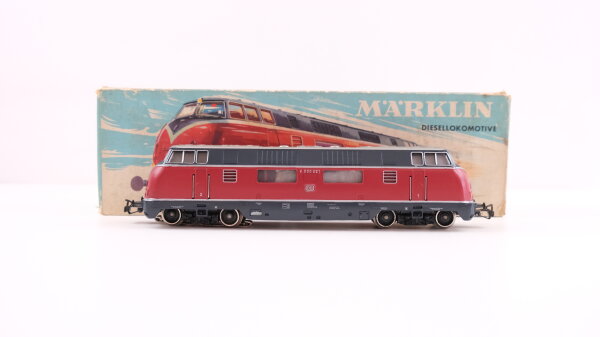 Märklin H0 3021 Diesellokomotive BR V 200 / 220 der DB Wechselstrom Analog