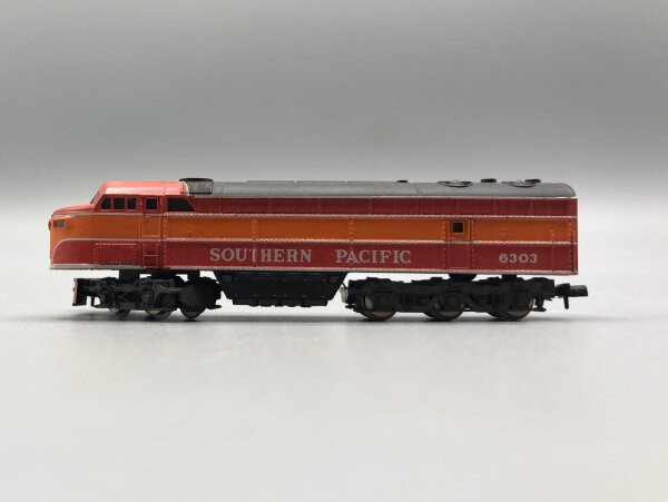 Rivarossi N US-Diesellok BR 6303 Southern Pacific (ohne Antireb) (33001155)