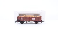 M+D H0 240 Güterwagen mit Holzbeladung DB