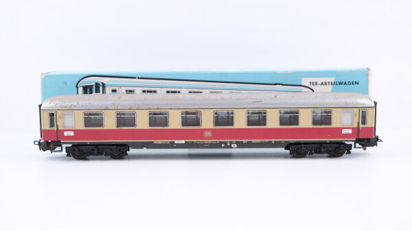 Märklin H0 4085 Reisezugwagen (TEE-ABTEILWAGEN, beige-rot) 1.Kl.  Av4üm / Avüm 111 der DB