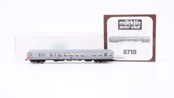 Märklin Z 8718 Reisezugwagen (Nahverkehrswagen mit Steuer- und Gepäckabtei, Silberlingl) BDnf 735 der DB