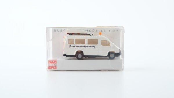 Busch  43779 Ford Transit Schwertransport Begleiter