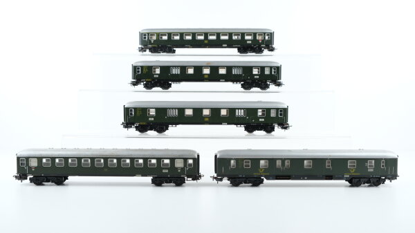 Märklin H0 Konvolut Personenwagen, Postwagen, Gepäckwagen, DB/DP