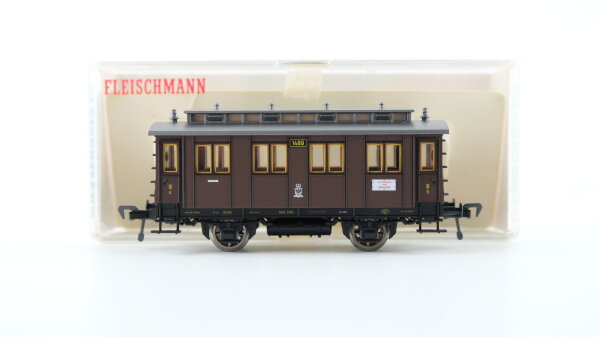 Fleischmann H0 5822 Personenwagen Halle 1489 KPEV