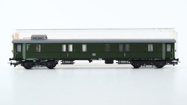 Liliput H0 289 00 Personenwagen DB