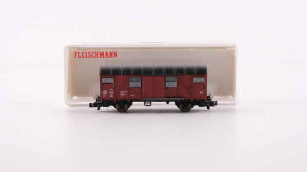 Fleischmann N 8330 Gedeckter Güterwagen Grs 204 DB