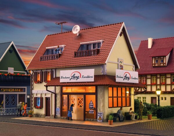 Vollmer H0 43633 Bäckerei Lang mit Inneneinrichtung undLED-Beleuchtung, Funktionsbausatz