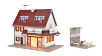Vollmer H0 43633 Bäckerei Lang mit Inneneinrichtung undLED-Beleuchtung, Funktionsbausatz