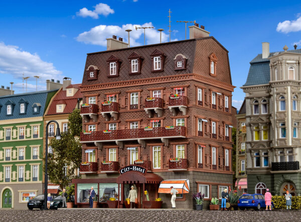 Vollmer H0 43782 City-Hotel mit LED-Beleuchtung,Funktionsbausatz