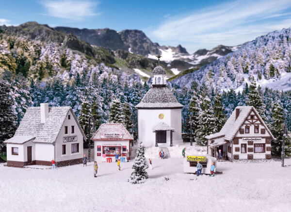 Vollmer N 47613 Weihnachtsdorf mit LED-Beleuchtung,Funktionsbausatz