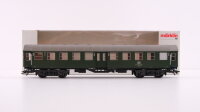 Märklin H0 4132 Reisezugwagen (grüner Wagenkasten) Byg 515 der DB