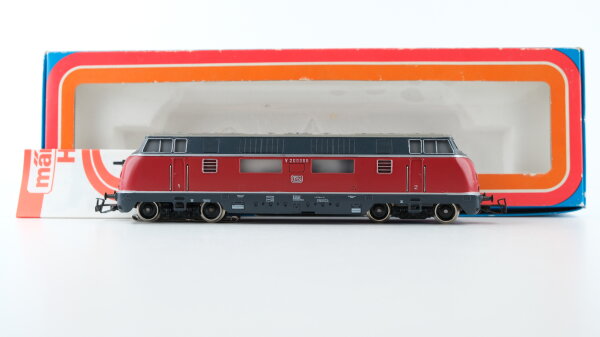 Märklin H0 3021 Diesellokomotive BR V 200 / 220 der DB Wechselstrom Analog (vermutlich verharzt)