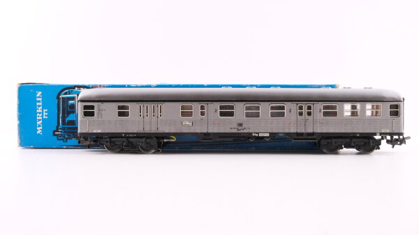 Märklin H0 4077 Reisezug-Steuerwagen (Silberling) 2.Kl. BDnf 738 der DB