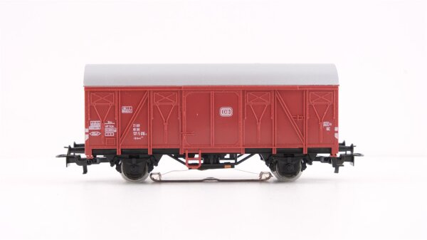 Märklin H0 4411 Gedeckter Güterwagen mit Schlußlicht  Grs-v 213  Gs-uv 213 der DB  Gs der SBB