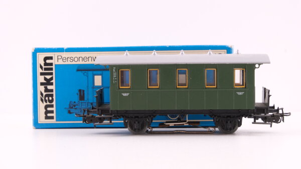 Märklin H0 4007 Reisezugwagen (grüner Wagenkasten) Bi / Ci