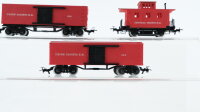 Bachmann H0 Konvolut Caboose (Central Pacific), Gedeckte Güterwagen (Union Pacific), USA