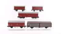 Märklin H0 Konvolut Gedeckte Güterwagen, Schwenkdachwagen, Seitenwandschiebewagen (teilw. mit Normschacht, ohne Kupplung) DB