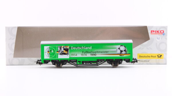 Piko H0 72000 Gedeckter Güterwagen "Fußball WM" DBP