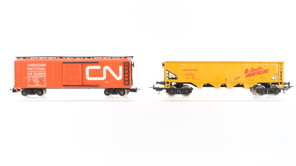 Unbekannt H0 Konvolut Gedeckter Güterwagen (Canadian National), Selbstentladewagen (Union Pacific)