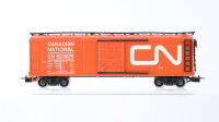 Unbekannt H0 Konvolut Gedeckter Güterwagen (Canadian National), Selbstentladewagen (Union Pacific)