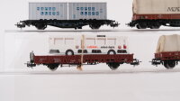 Märklin H0 Konvolut Flachwagen mit Bus, Containertragwagen mit 2 Container, Planwagen DB