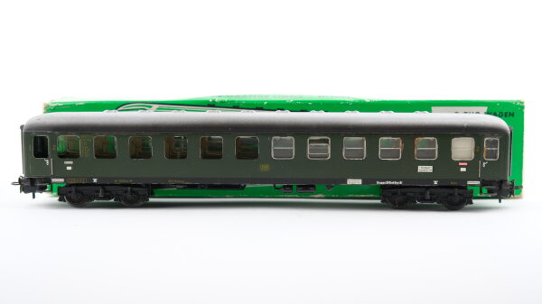 Märklin H0 4022 Reisezugwagen (182035 Stg) B4ümg / Büm 232 der DB