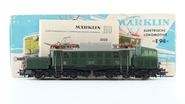 Märklin H0 3022 Elektrische Lokomotive BR E 94 / BR 194 der DB Wechselstrom Analog