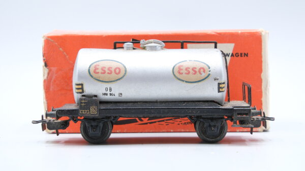 Märklin H0 4501 Mineralöl-Kesselwagen ESSO  Einheitskesselwagen der DB