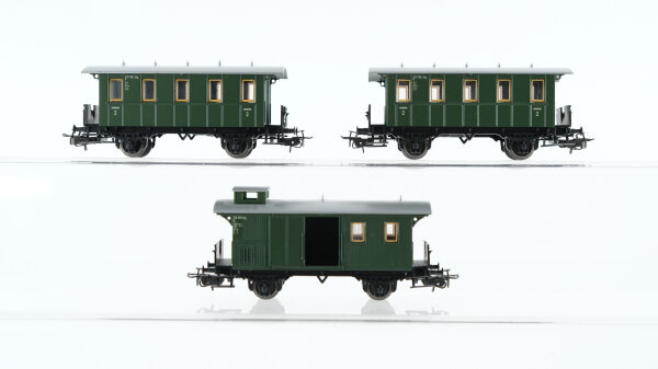 Märklin H0 Konvolut Personenwagen 2.Kl. BR 29758, Gepäckwagen BR 116 910