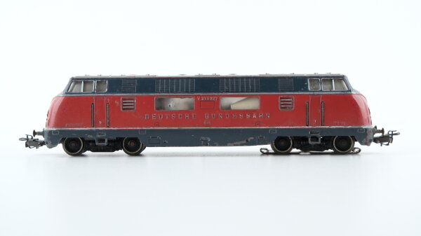 Märklin H0 3021 Diesellok BR V200 027 DB Wechselstrom (Licht Defekt)