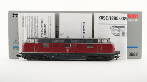 Märklin H0 3682 Diesellokomotive BR 221 der DB Wechselstrom Digital