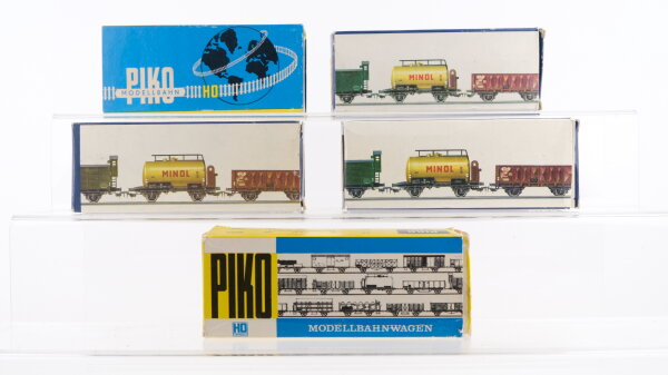 Piko H0 Konvolut gedeckter Güterwagen (2 x WEKAWE), Güterzugbegleitwagen PKP,DR,DB,B