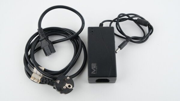 ME-Tec V-4319 Universal Ladegerät Regelbar 12V bis 24V (Beschriftet)