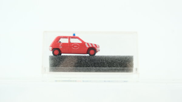 Revell 82508 Praliné Renault 5 TS "Medicine" rot